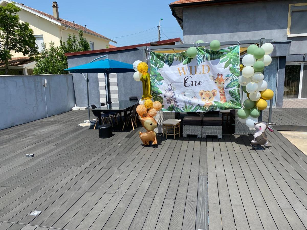 Pavillon Bon Enfant Lägenhet Saint-Priest  Exteriör bild